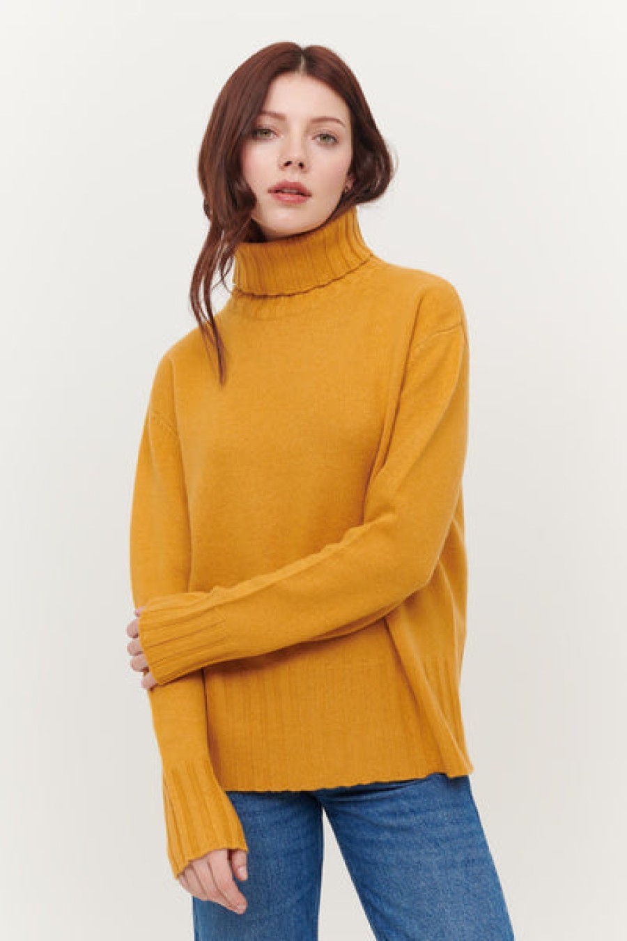 &Isla Mavis Ribbed Trim Turtleneck Aw23