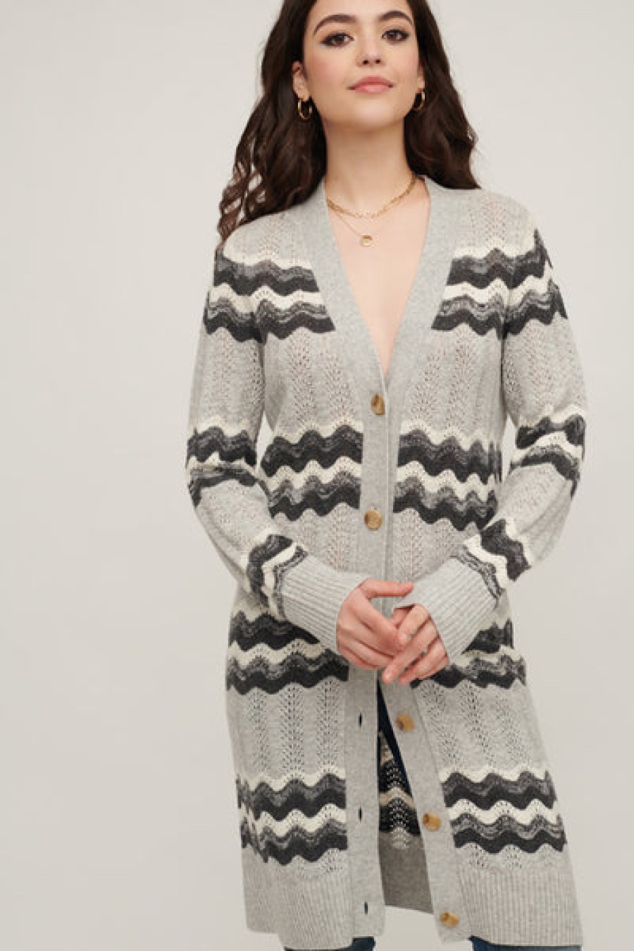 &Isla Idol Wave Stitch Vee Cardigan Aw22